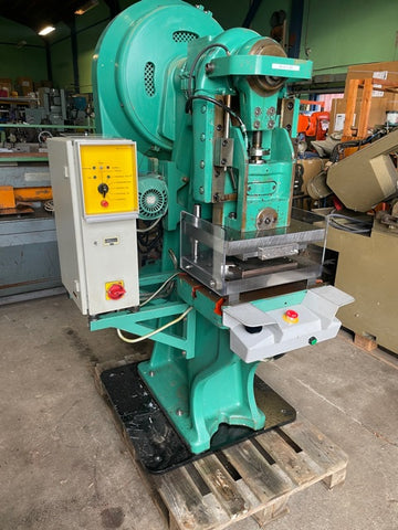 Excenterpres 16 Ton